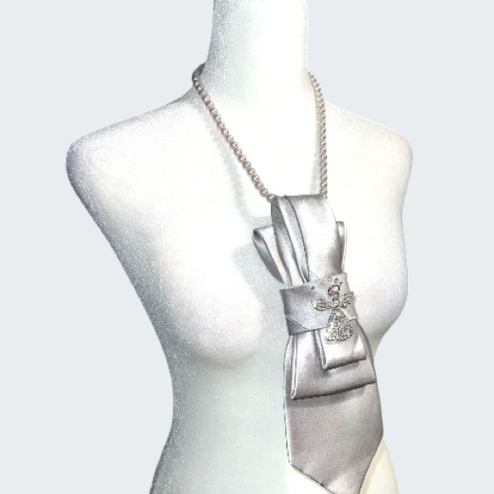 “Dainty Dapper”Elegant Silver Necktie necklace with Angel Brooch